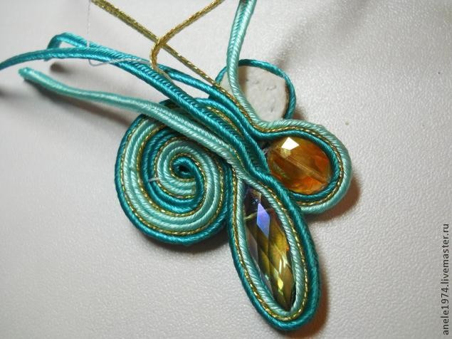 ​Мастер-класс по созданию сутажного кулона "Весенний букетик": часть 3