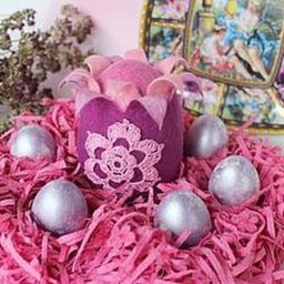 Сувенирное яйцо из войлока