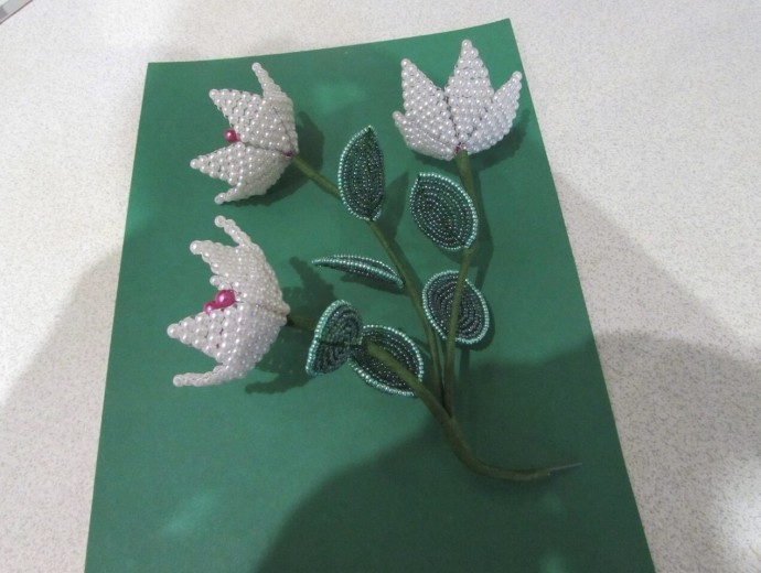 Цветочная композиция из бисера