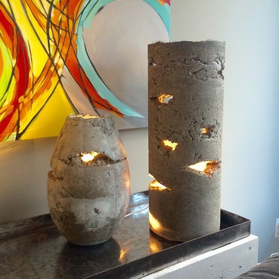 ​Лампы из бетона и дерева