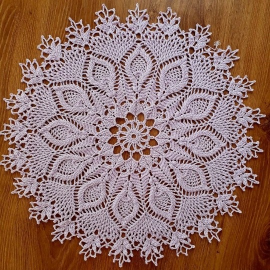 Невероятной красоты салфетка