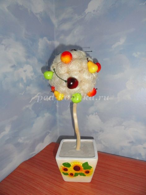 ​Фруктовый топиарий из сизаля: часть 2