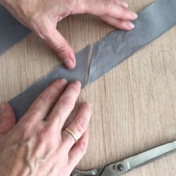 Один из способов обработки швов изделия без оверлока