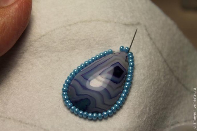 ​Вышиваем шикарное колье "Зазеркалье": часть 2