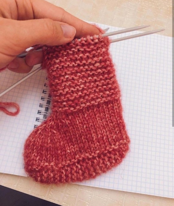 Пинетки спицами