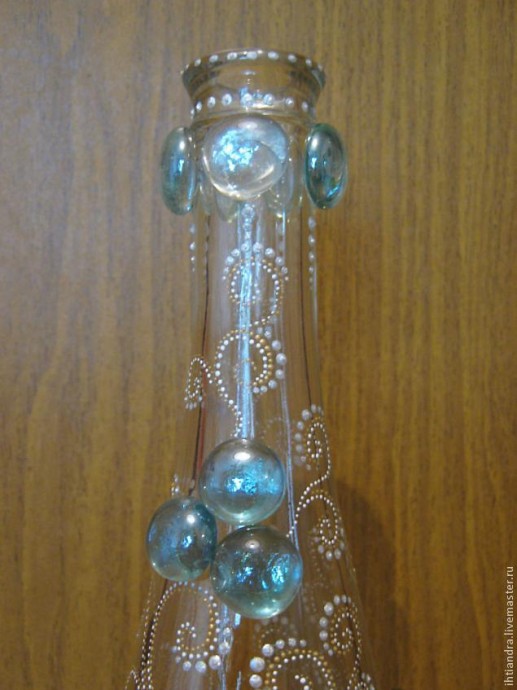 Создание хрустальной сказки: роспись стеклянной бутылки