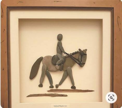 Лошадки из гальки и прочих камешков