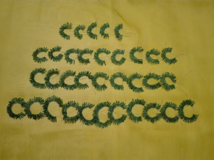 ​Ёлочка из бисера и рубки