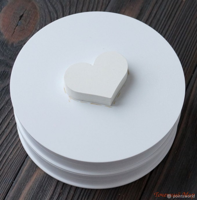 Процесс создания оригинальной шкатулки в технике контурной росписи: часть 1