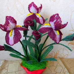​Прекрасные ирисы из бисера
