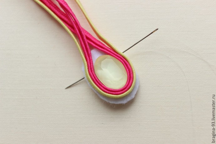 ​Создание сутажных сережек "Экзотический цветок" с кристаллами Swarovski: часть 1