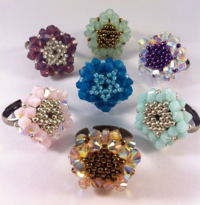 Колечки из биконуса и бисера Колечки из биконуса и бисера