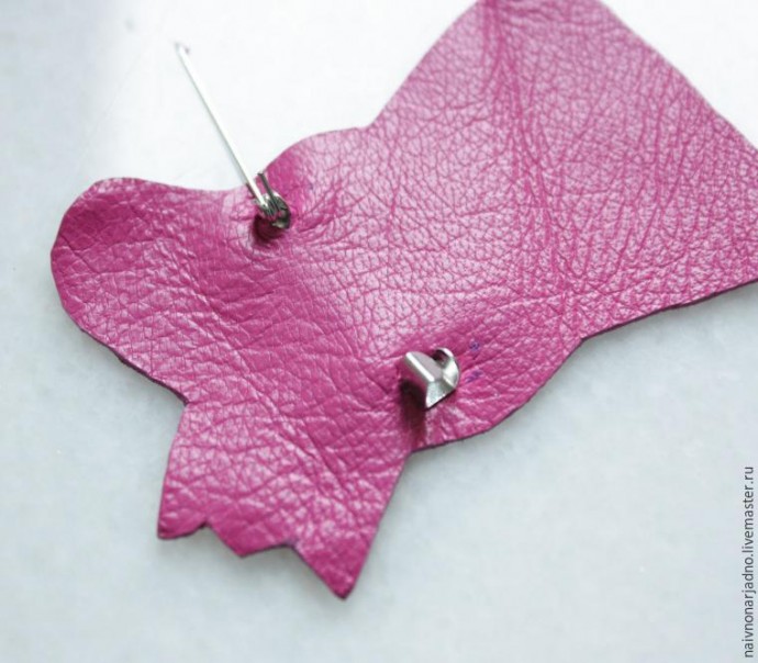 Вышиваем брошку "Свинка Пеппа": часть 4