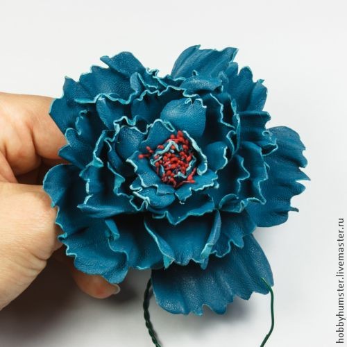 ​Создаем цветок из кожи в шарике: часть 2