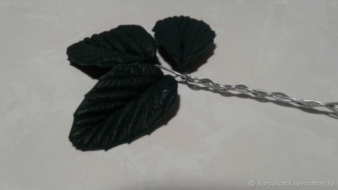 ​Создаем брошь "Букет двухцветных роз": часть 4