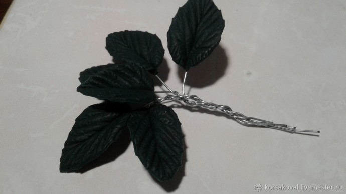 ​Создаем брошь "Букет двухцветных роз": часть 4