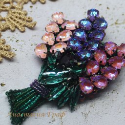 Вышиваем брошь "Люпин" из стразов, канители и бисера: часть 1