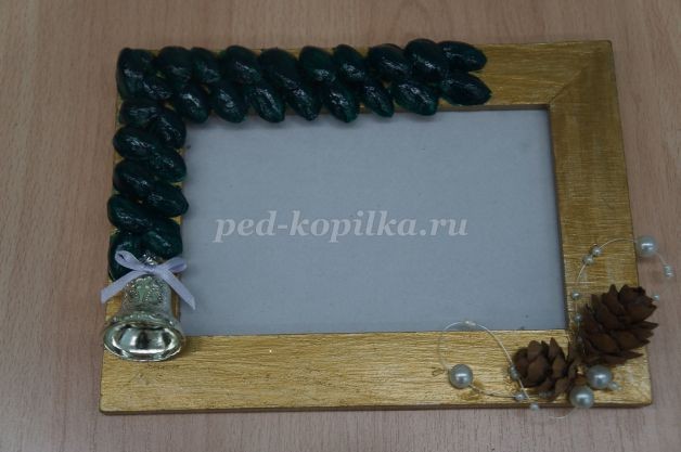 Новогоднее декорирование рамок для фотографий: часть 2