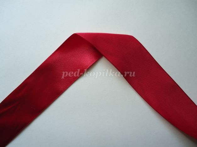 ​Букет роз из атласных лент: часть 1