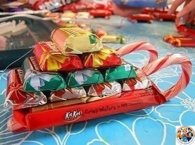 Саночки из сладостей