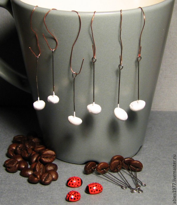 Делаем божью коровку из кофейного зёрнышка