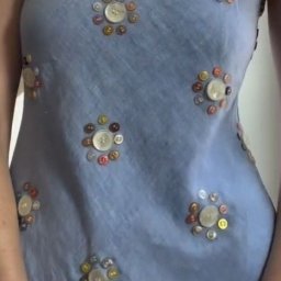 ​Украшаем одежду пуговицами