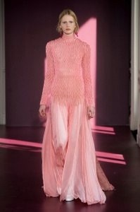 Создание ложных складок с помощью косых беек