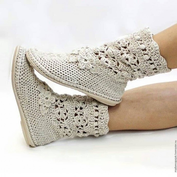 Идеи вязаных сапожек