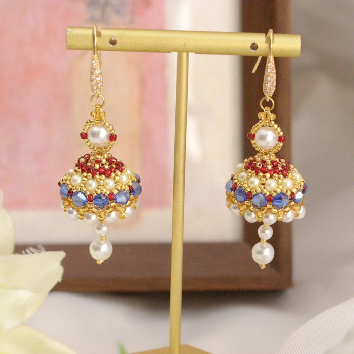 Рождественские колокольчики: серьги "Джумки"