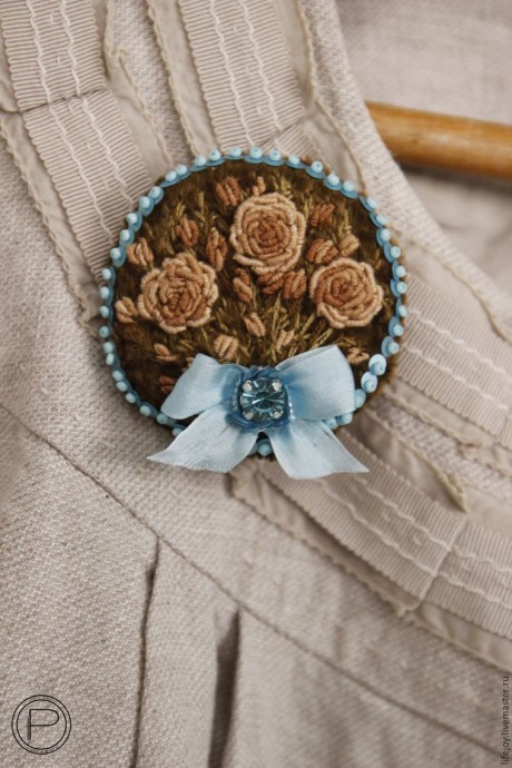 Вышиваем брошь нитками, бисером и пайетками: часть 4