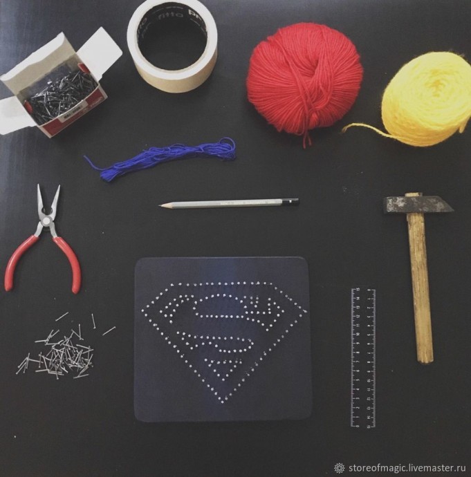 Познаём тонкости String Art на примере эмблемы Супермена