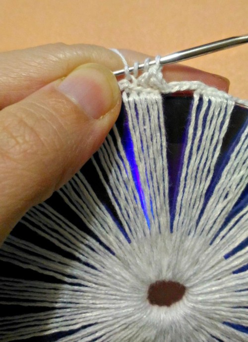 Создаем панно из CD дисков: часть 2