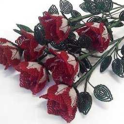 Двухцветная роза из бисера