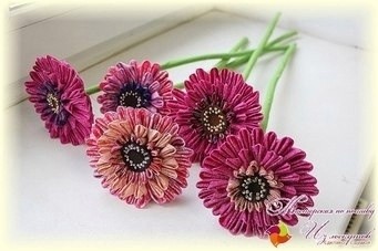 Мастерим герберу из остатков ткани Мастерим герберу из остатков ткани