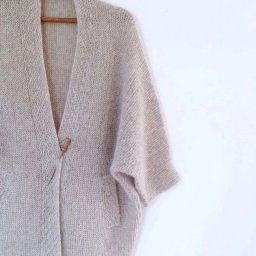 Уютный кардиган спицами