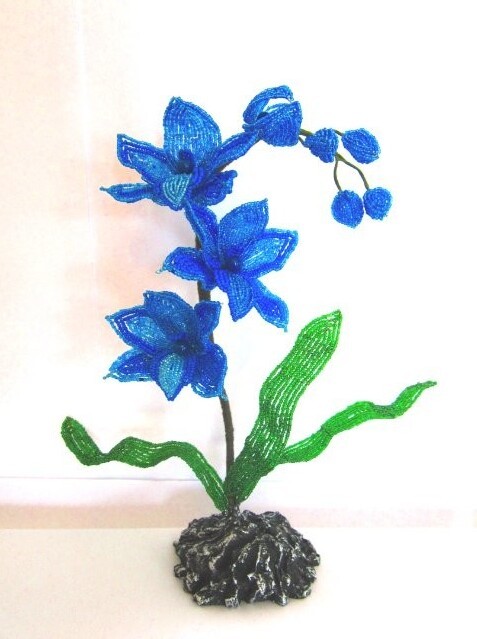 Орхидея из бисера