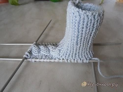 Вяжем пинетки