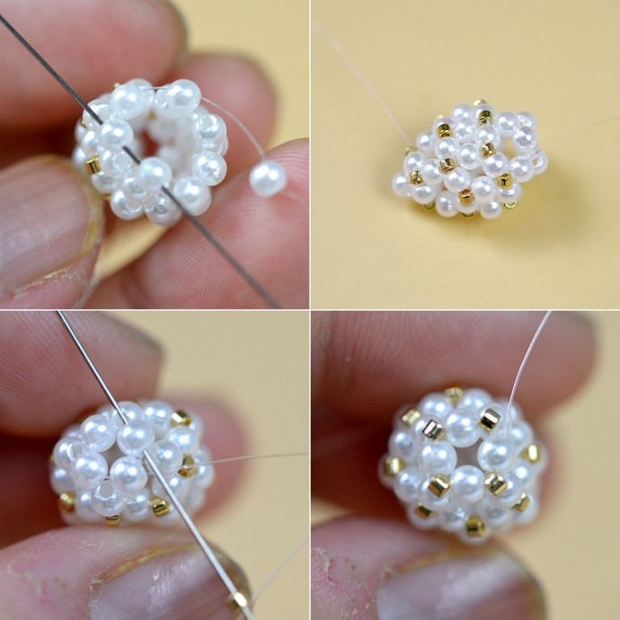 Брелок в виде ягодки