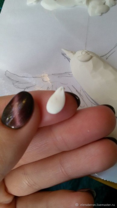 ​Мастерим голубую сороку из глины: часть 1