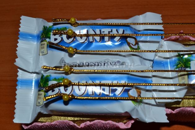 Гитара из конфет: мастер-класс, часть 3 Гитара из конфет: мастер-класс, часть 3