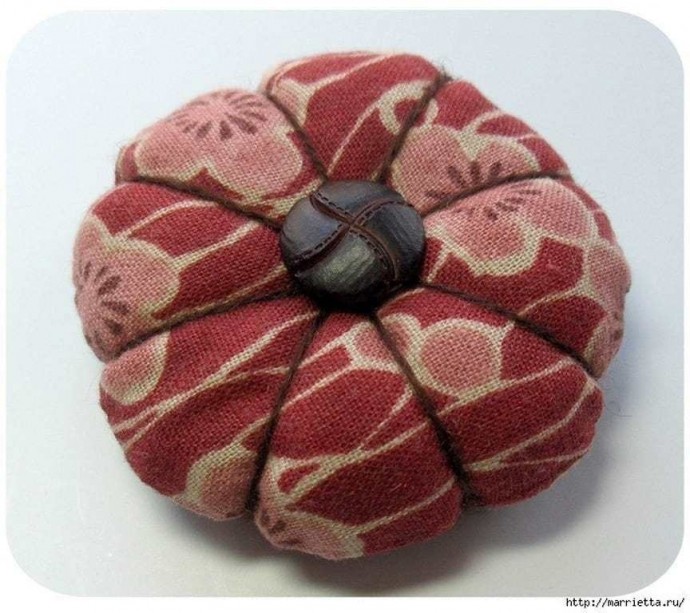 ​Игольница на руку