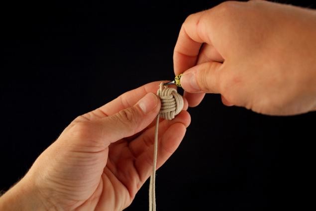 Плетём декоративный узел "Обезьяний Кулак" (Monkey Fist)