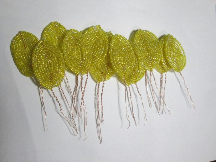 Цветочки из бисера
