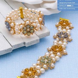 ​Очень красивый браслет или пояс из бисера