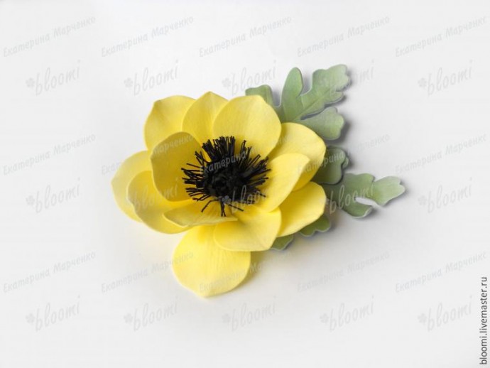 Делаем брошь с анемоной и цинерарией