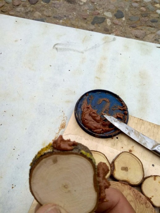 ​Делаем оригинальные деревянные часы из спилов: часть 2