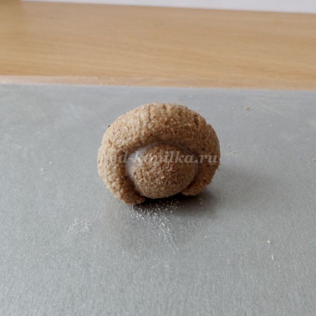 Ёлочная игрушка "Девочка якутка из опилок": часть 1