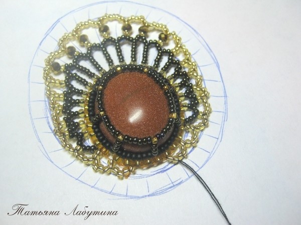 ​Мастер-класс по созданию кулона с бисерным кружевом сарагуро: часть 2