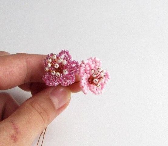 Сакура из бисера