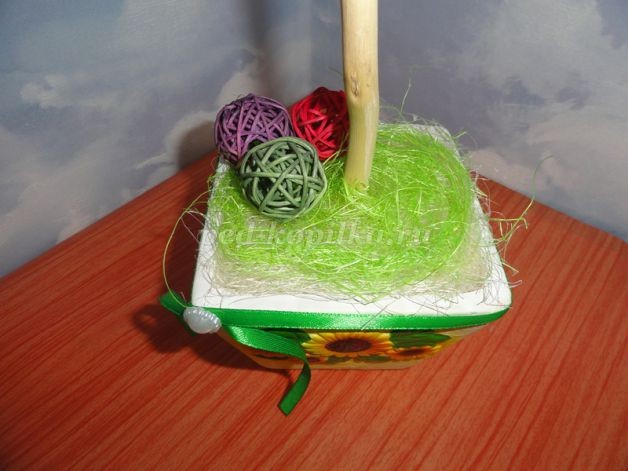 ​Фруктовый топиарий из сизаля: часть 2